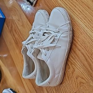 Banana Republic Men white shoes size 8